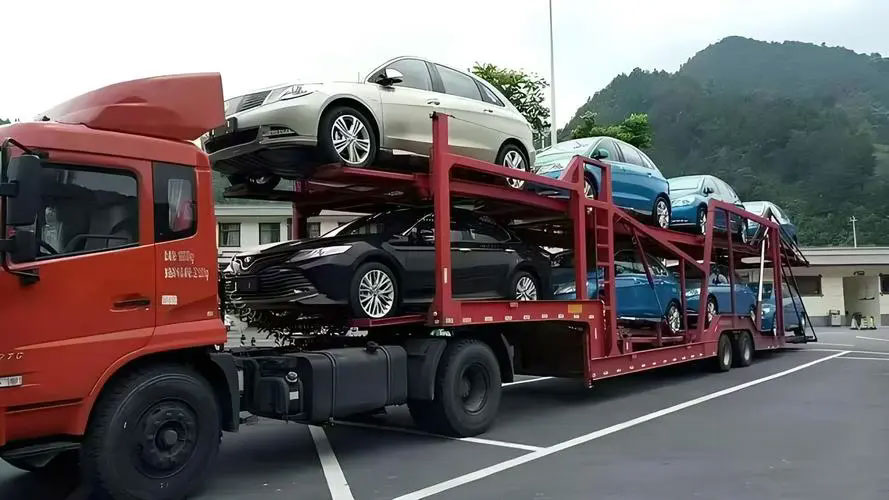 内蒙古轿车托运  宝山汽车